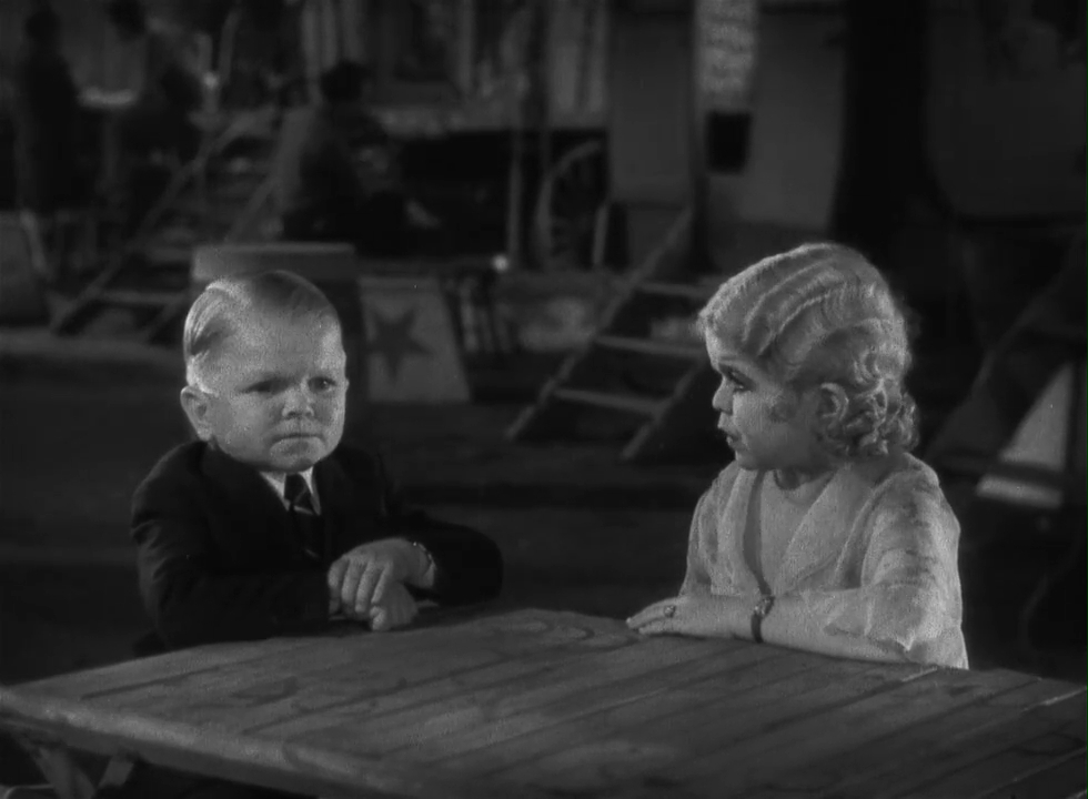 MV5BNzZhOWRmMjctOGFhMi00YTkxLWFmMjEtNWE5M2Y1MzQ3YjY0XkEyXkFqcGdeQXVyNDE5MTU2MDE@._V1_