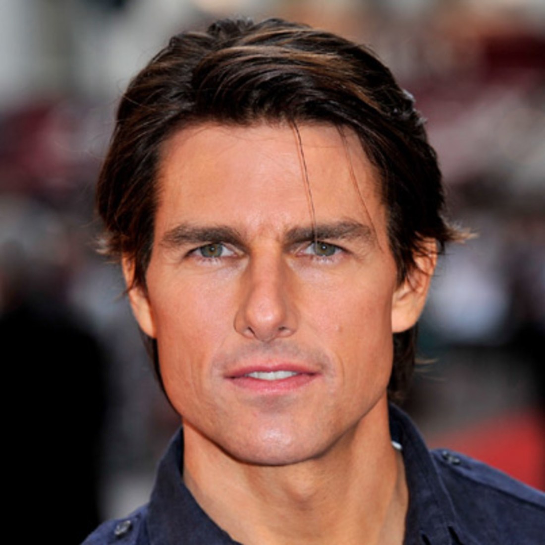 tom-cruise-9262645-1-402